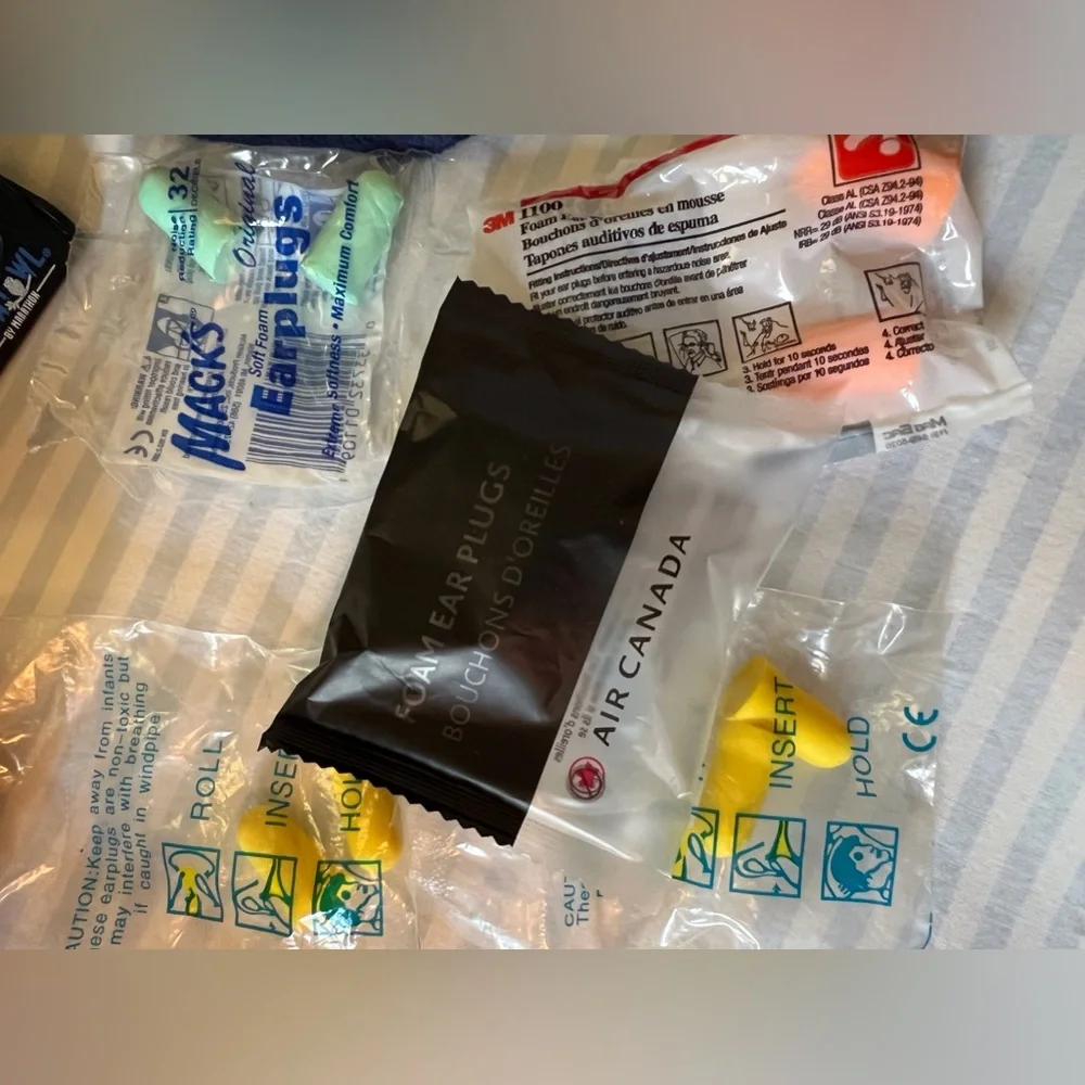 TRAVEL bundle ✈️🚀🛸 - Picture 6 of 8